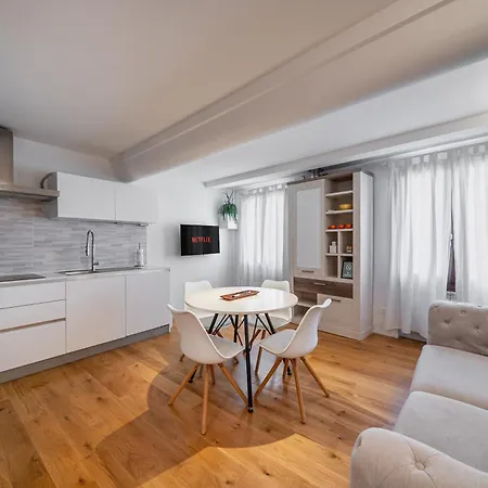 Laura - Residenze Estensi