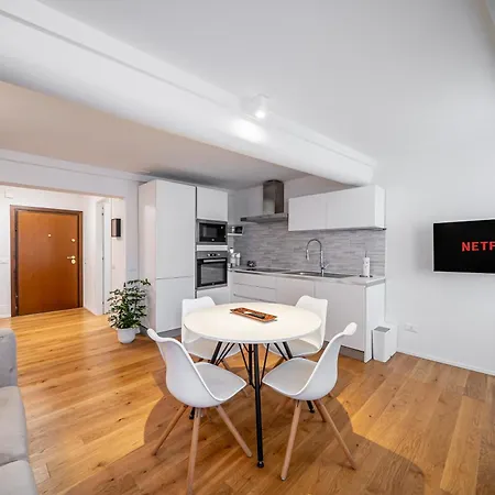 Apartment Laura - Residenze Estensi