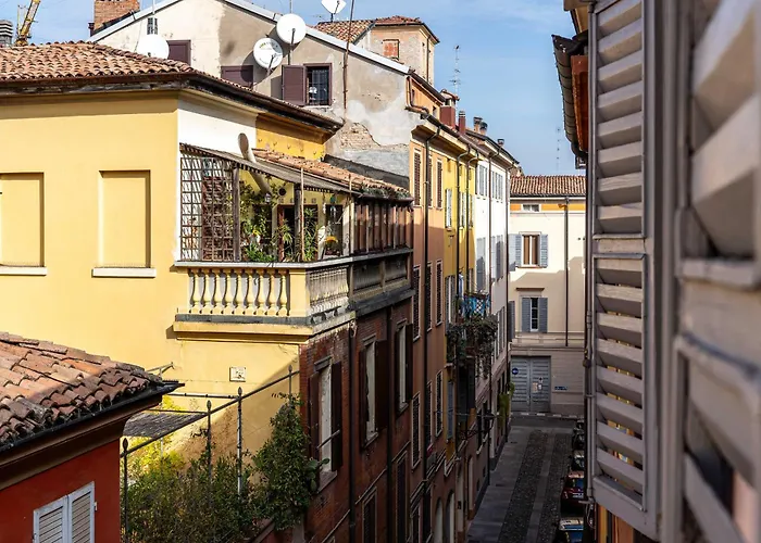 Laura - Residenze Estensi Apartment *