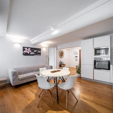 Appartement Laura - Residenze Estensi